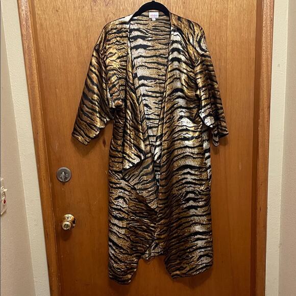 Lularoe Stylish Tiger Print Women's Duster. M - Picture 1 of 4